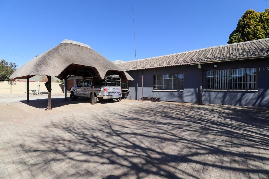 4 Bedroom Property for Sale in La Hoff North West
